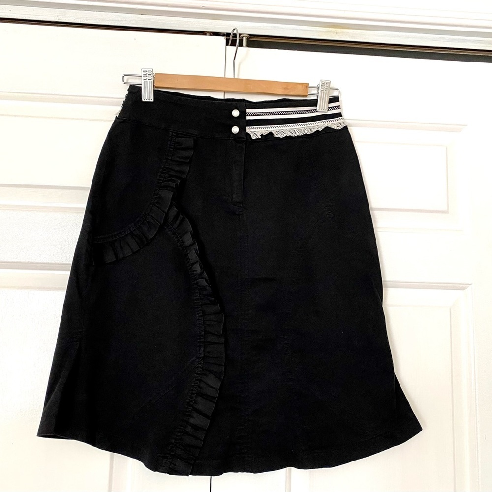 Legatte Black Ruffle Skirt